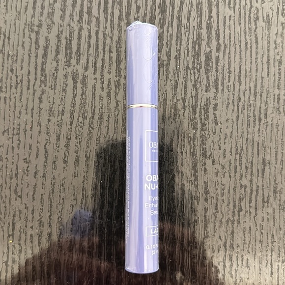 COPY - Eyebrow boosting serum. NIB/NWT - Picture 8 of 9